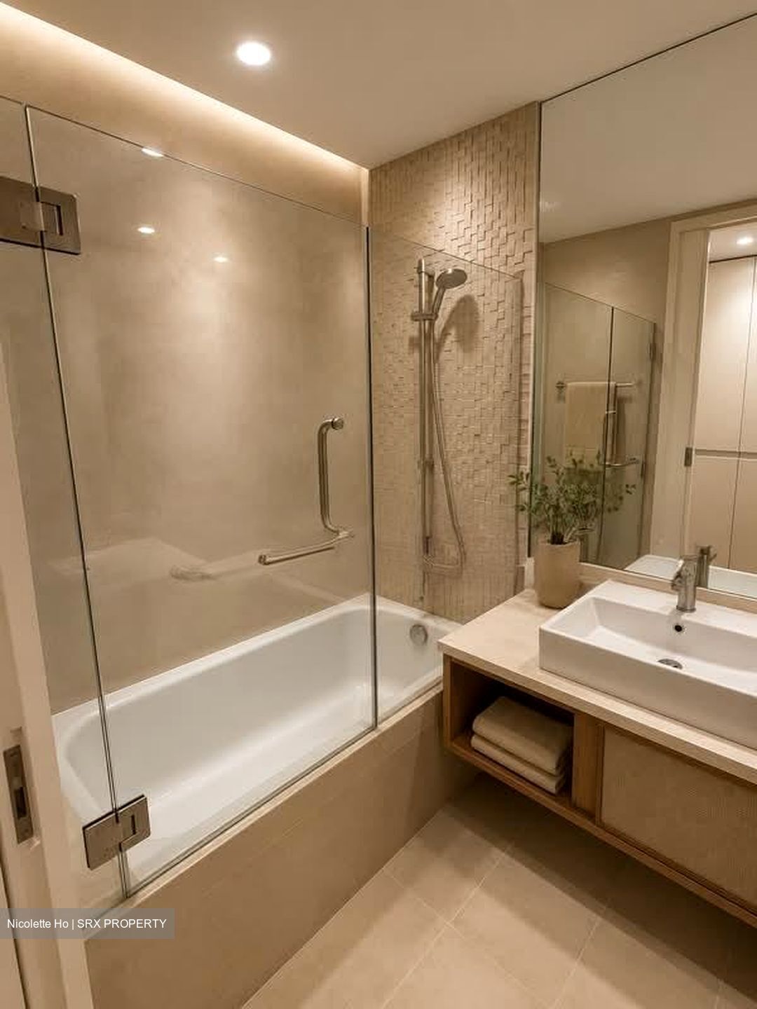 MARINE PARADE ROAD (D15), Apartment #567526741